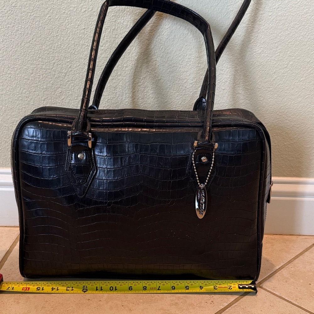 Elegant Black Crocodile-Embossed Tote Bag for electronics
